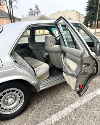 Mercedes-Benz Klasa S cena 41900 przebieg: 262000, rok produkcji 1982 z Łuków małe 79